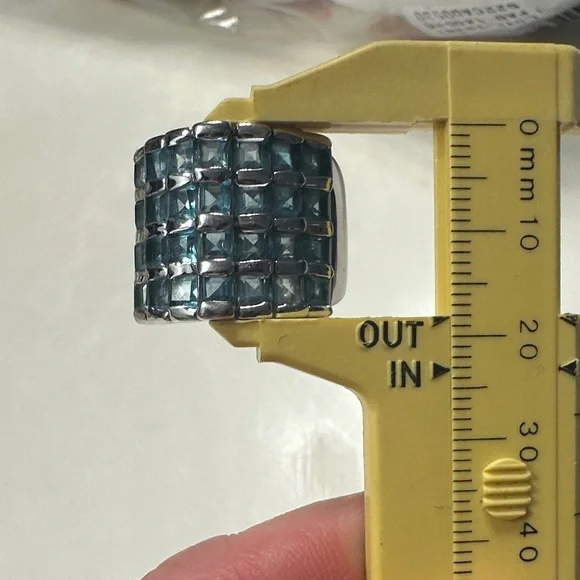London Blue Topaz princess cut ring in 925 sterling silver. Size 7 - Picture 6 of 6